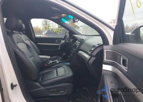 2016 Ford Explorer Xlt z USA, uszkodzony, nr VIN 1FM5K7D86GGA83844